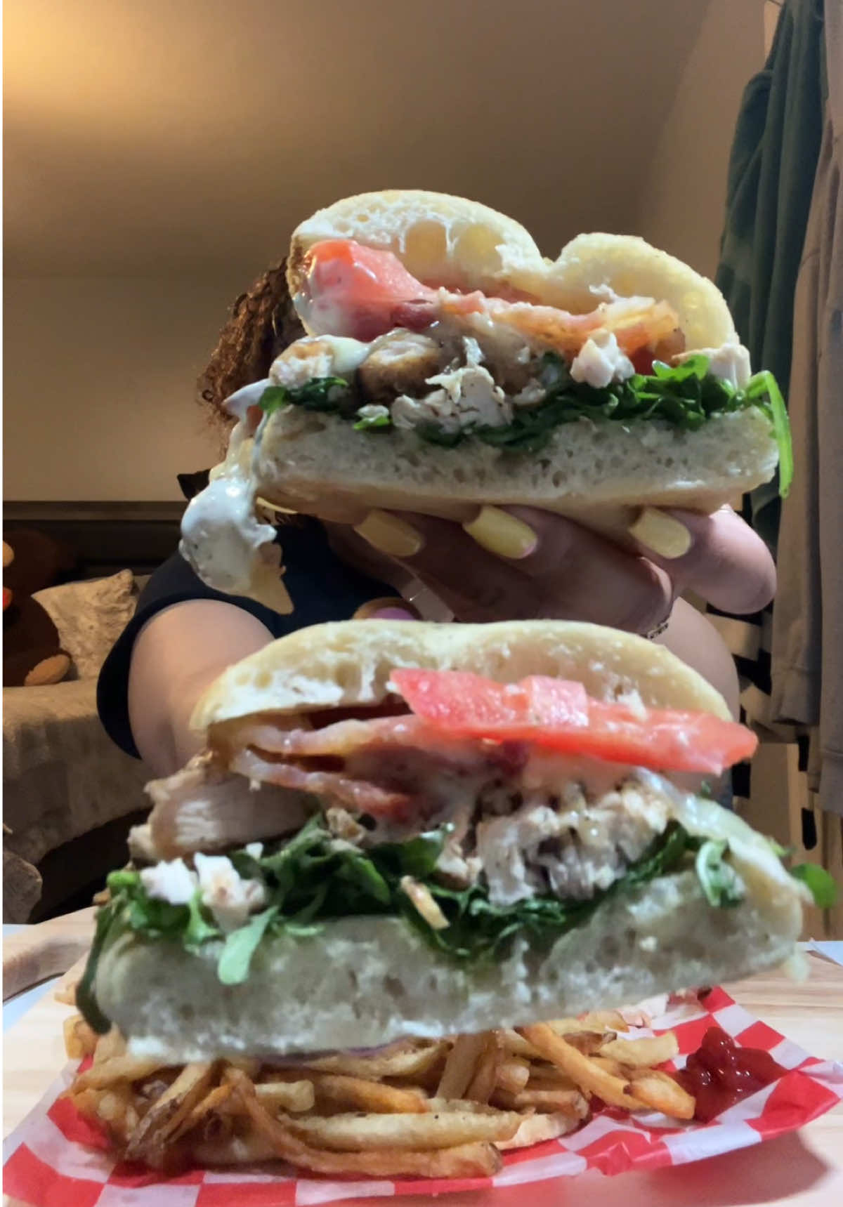 @jade🧚🏽&zwj;♂️🥪🍟🌯