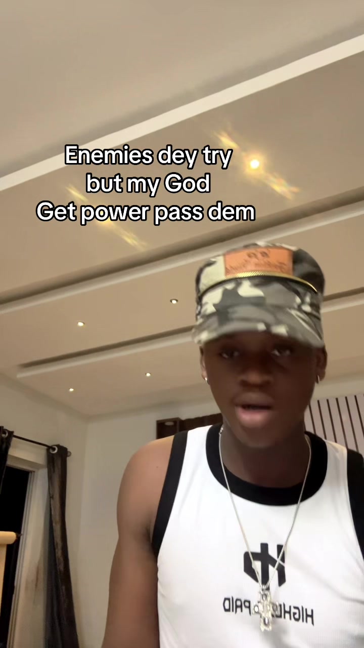 @Eizzyboi 💫AKOLADE 🌍