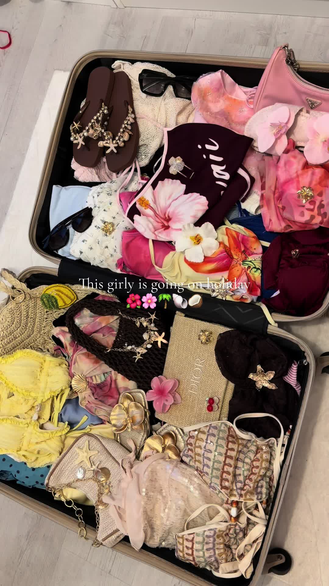 @Leah Holland 🎀🍒
