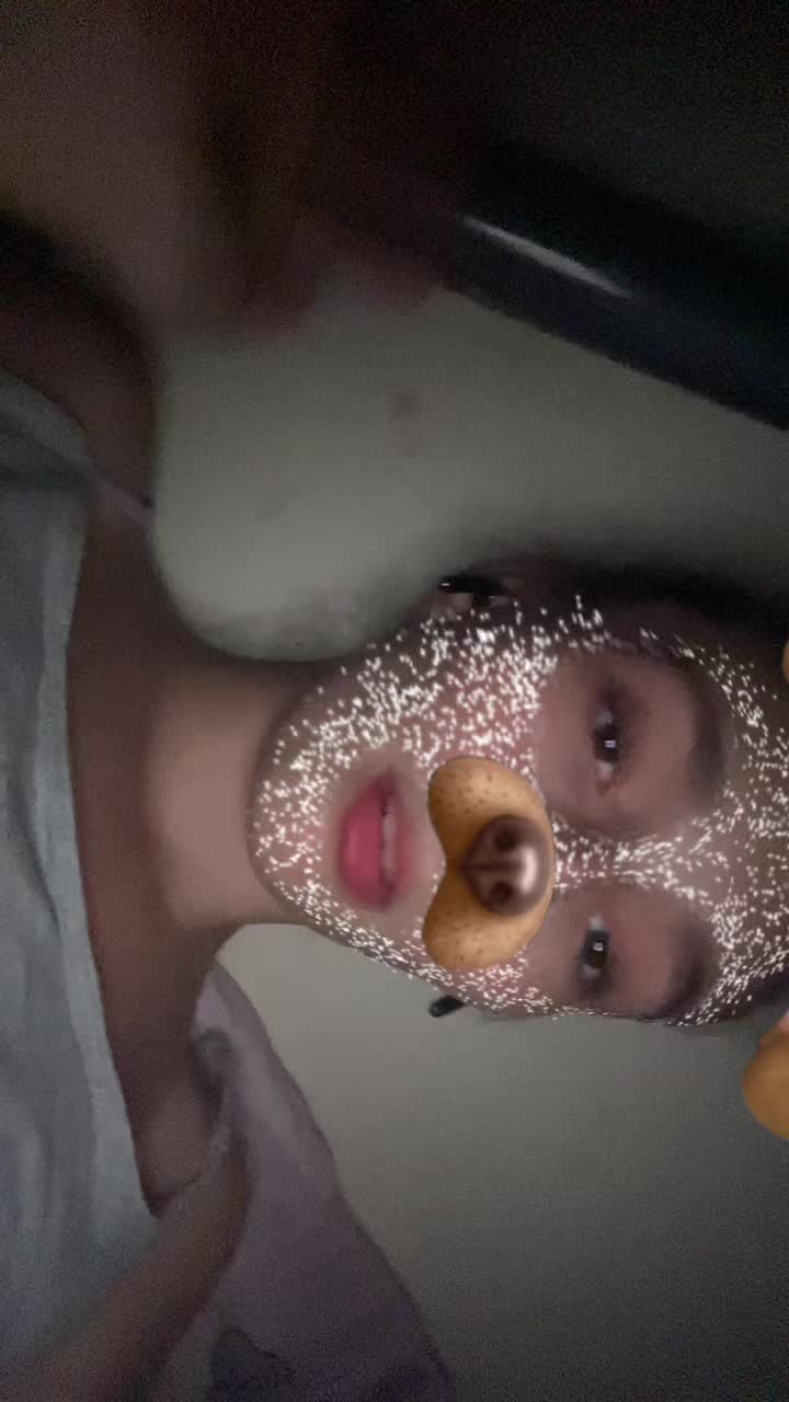 @Ella