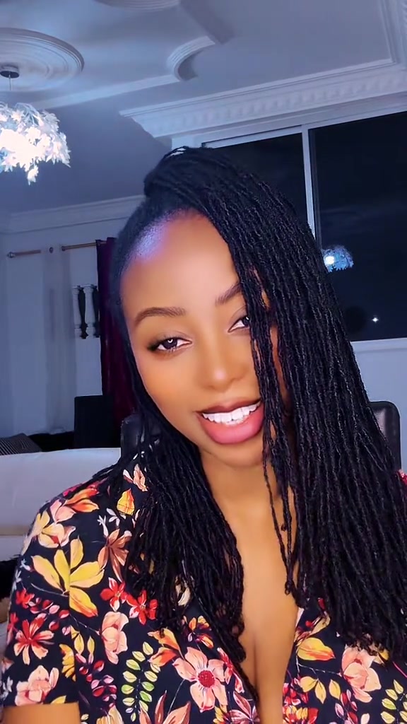 @Adiouzaofficielle