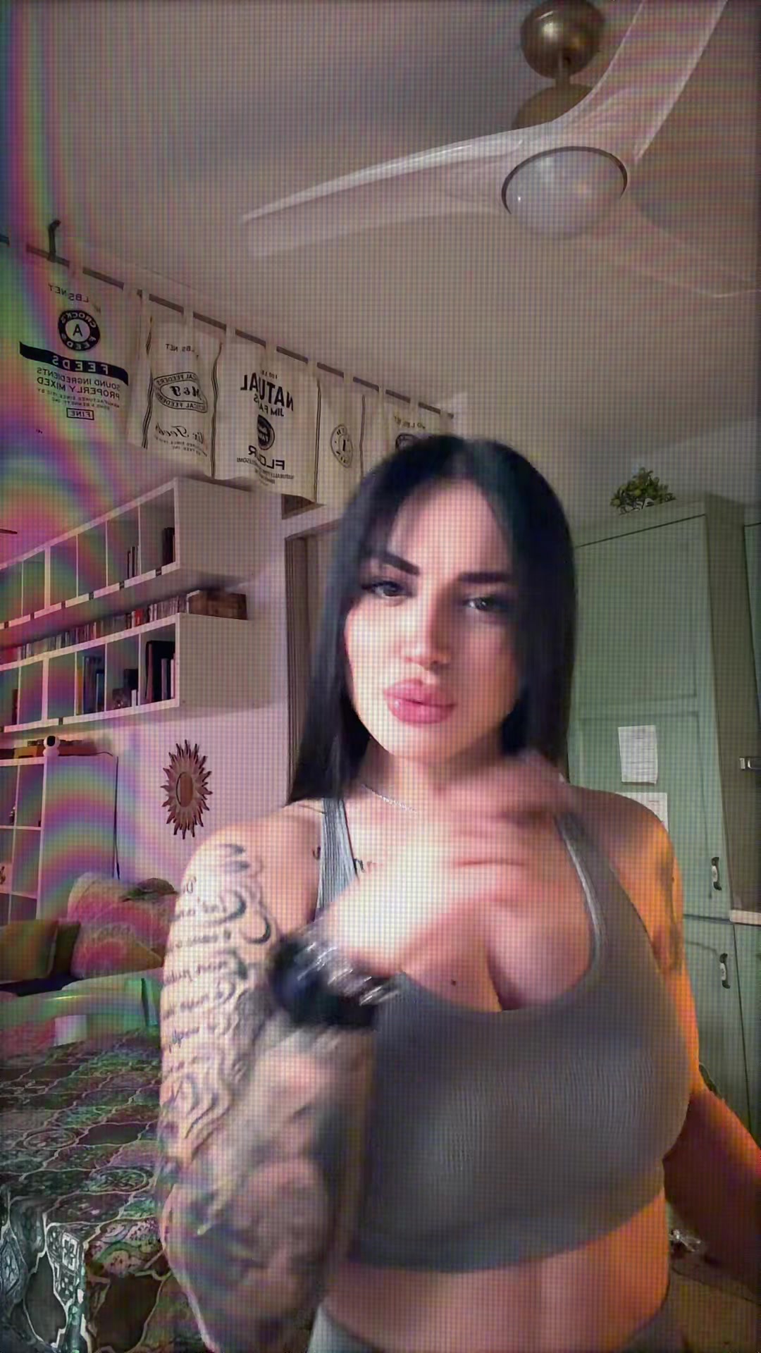 @SnowWhite🖤