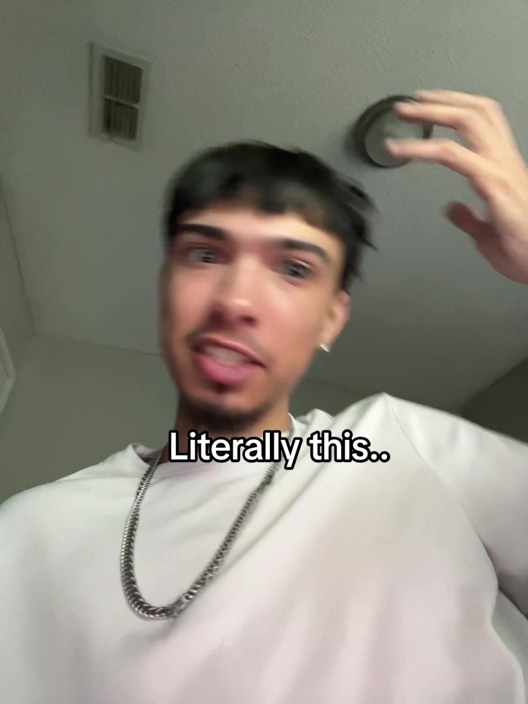 @￼