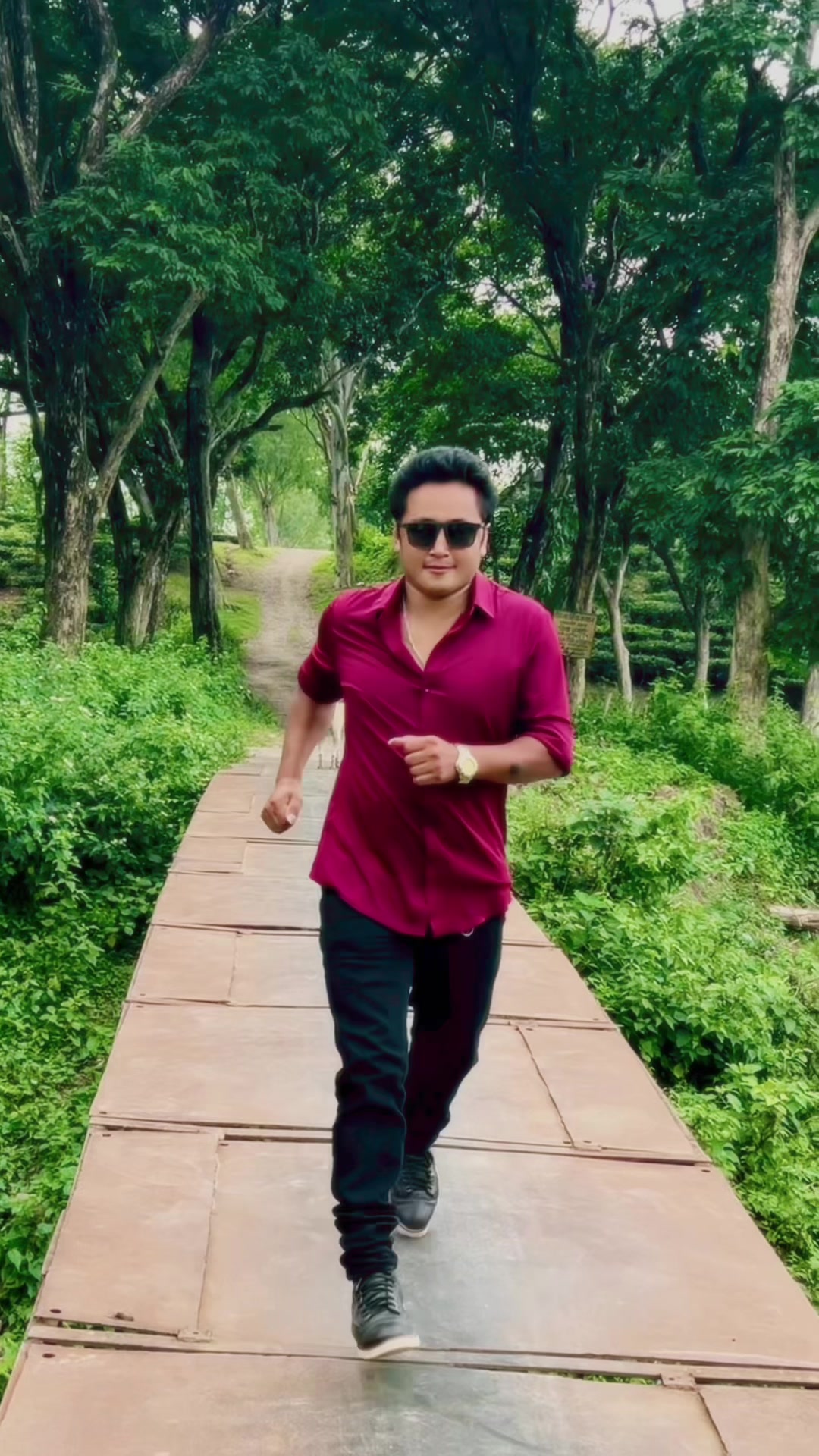 @अमृत मादेन