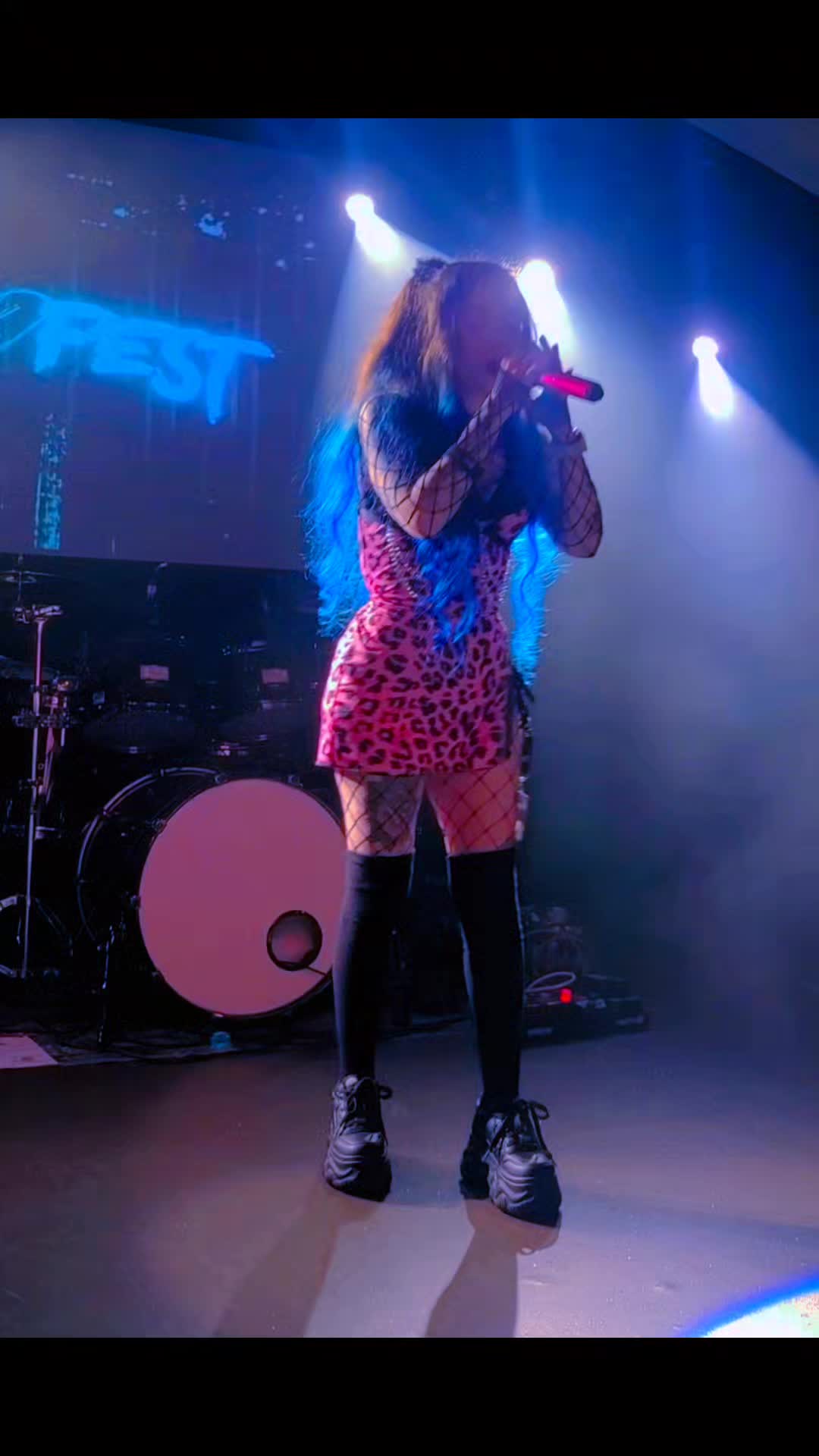 @lea🖤