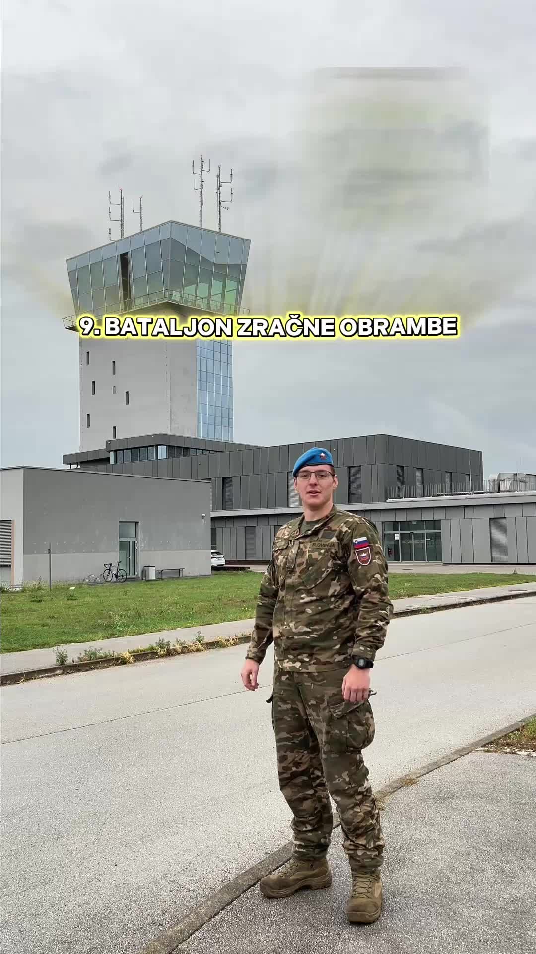 @Postani vojak!