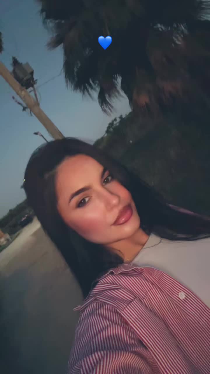 @𝑨𝑵𝑵𝑨 𝑴𝑨𝑵𝑬𝑳𝑳𝑰