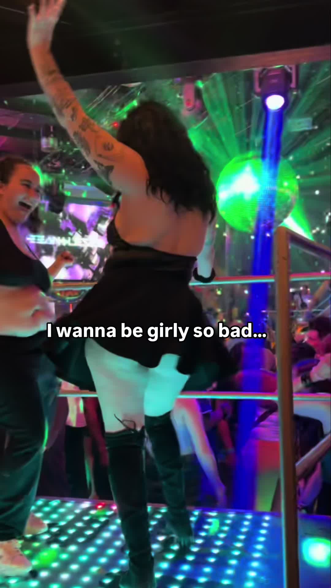 @naomi🕷️