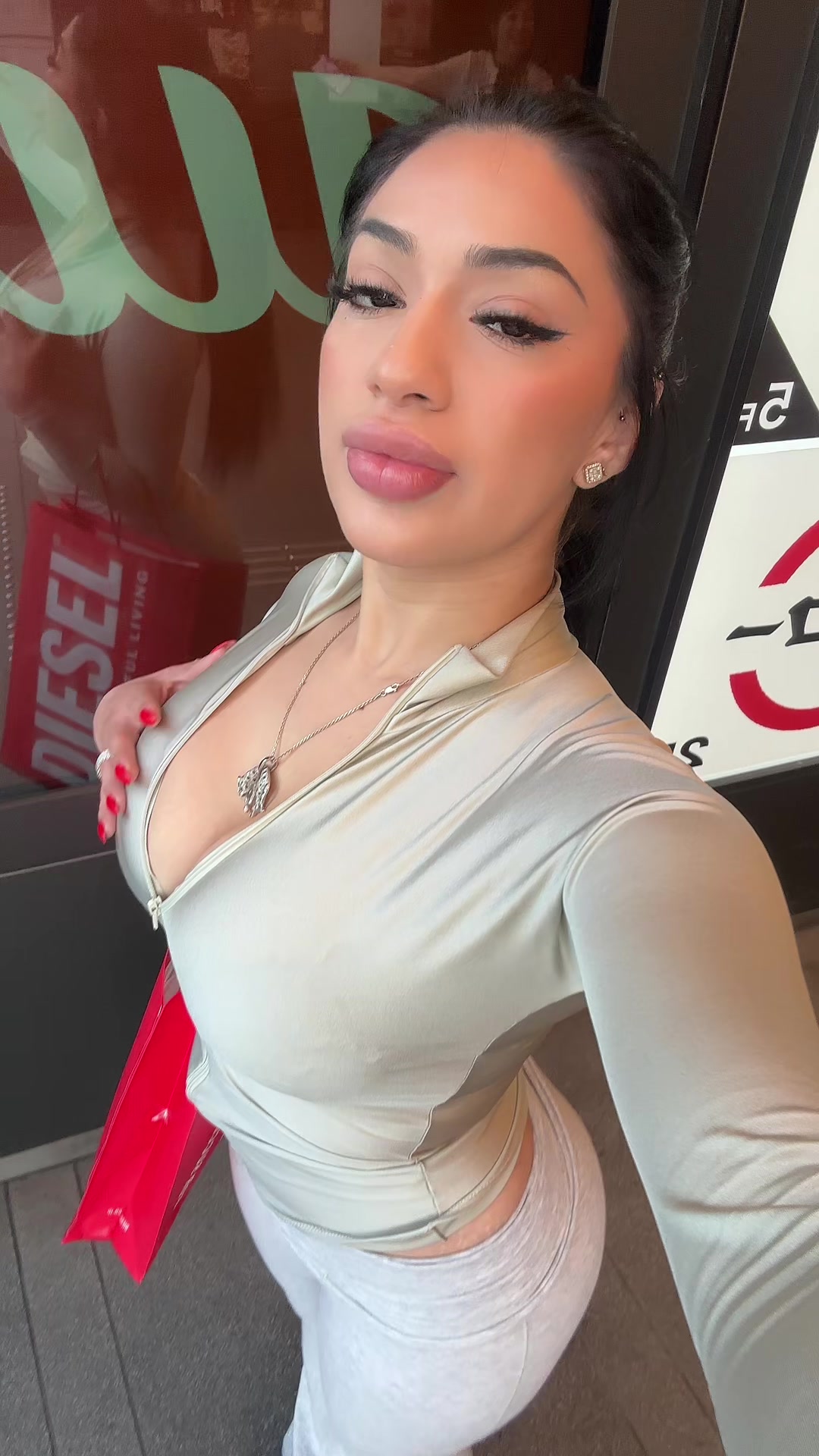 @bovelaurissa