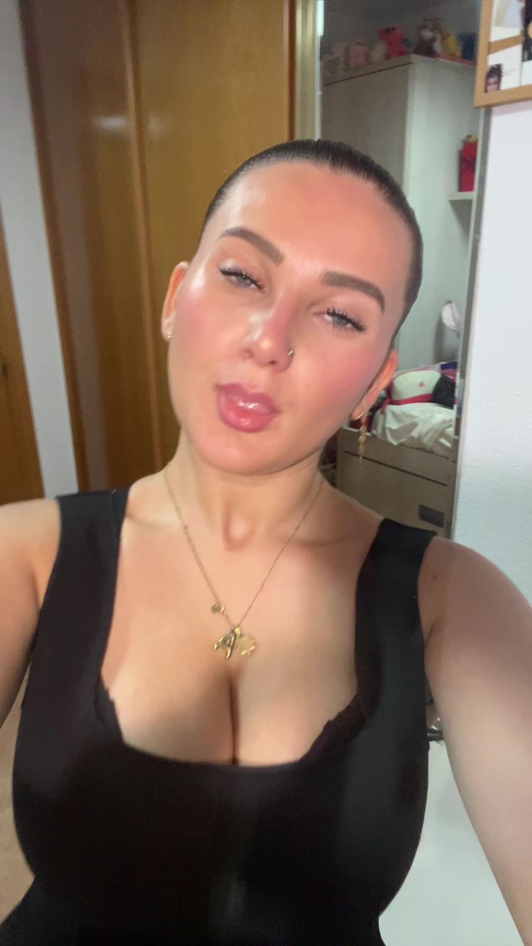 @laahernandezz