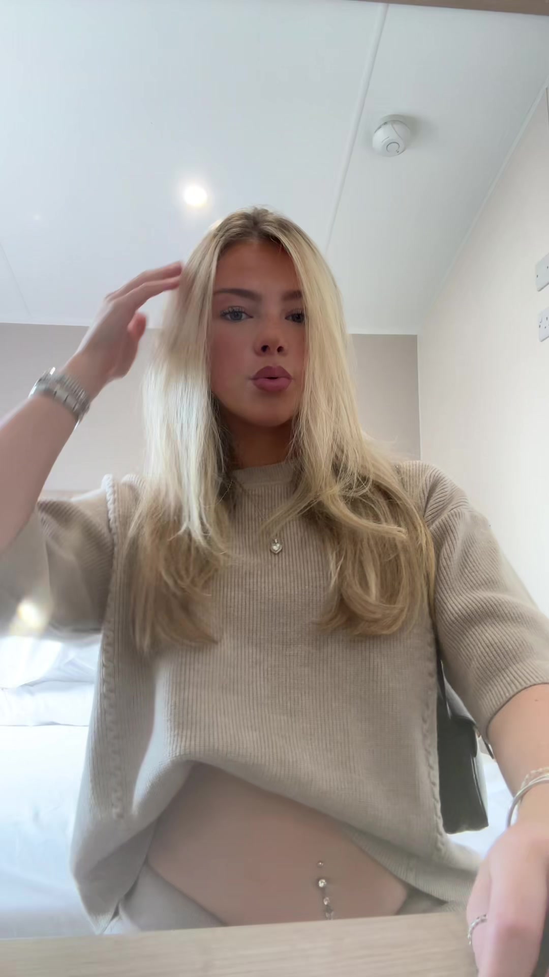@lo