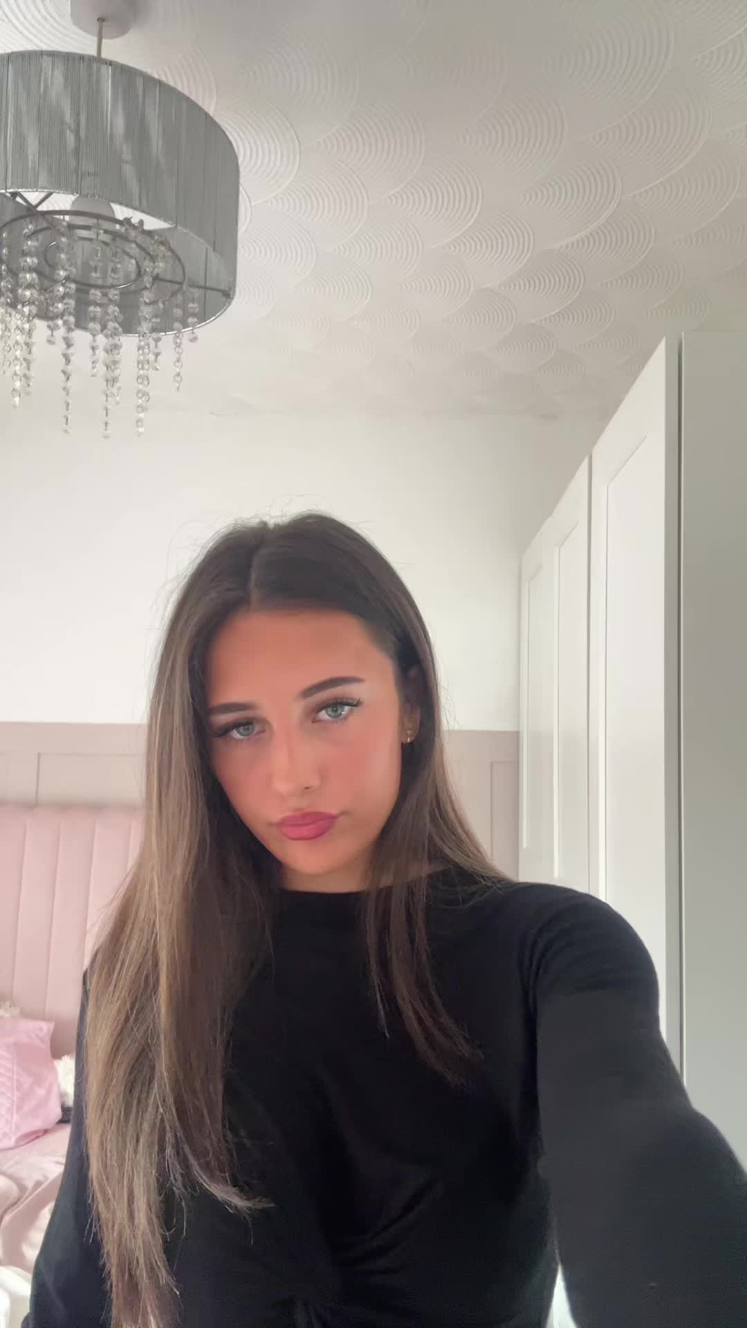 @tori💕👄👛🌸