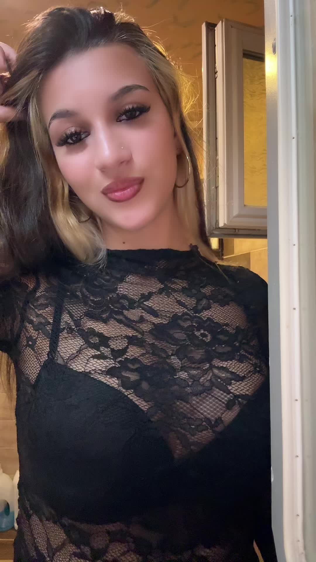 @🎀ℰ𝓁𝓋𝒾𝓇𝒶🎀