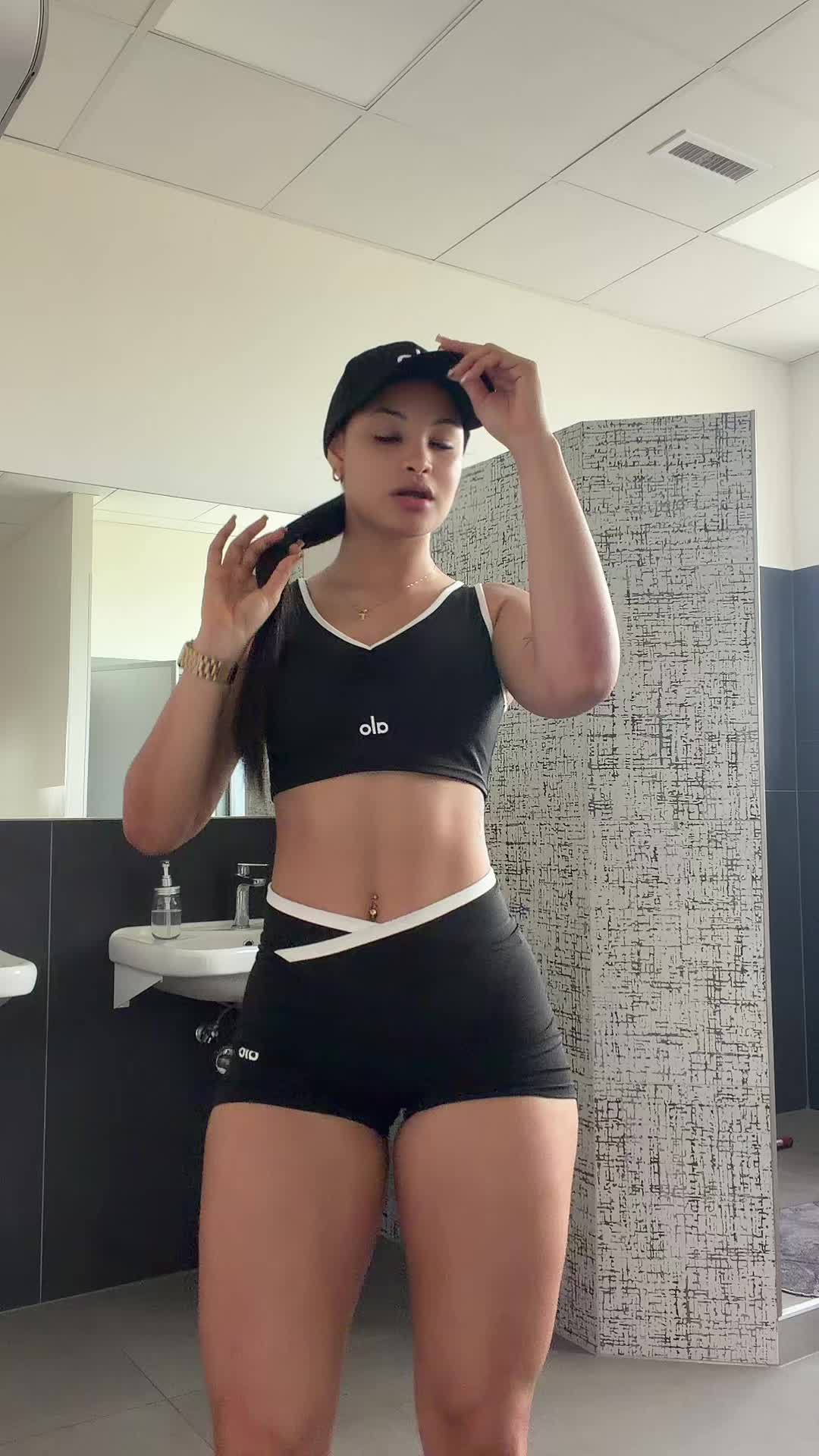 @Mulatacha25