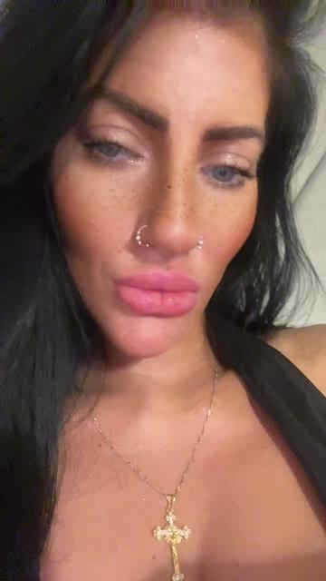 @Miss_tinkerbella_x