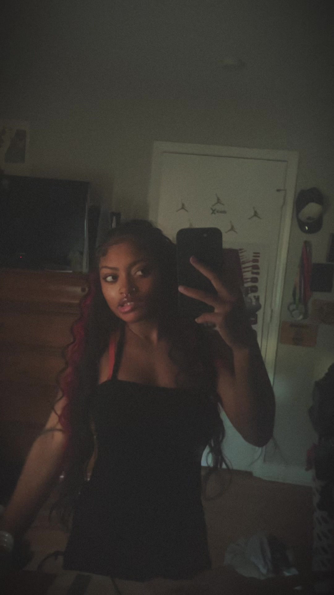 @Titi🧟&zwj;♀️🦇