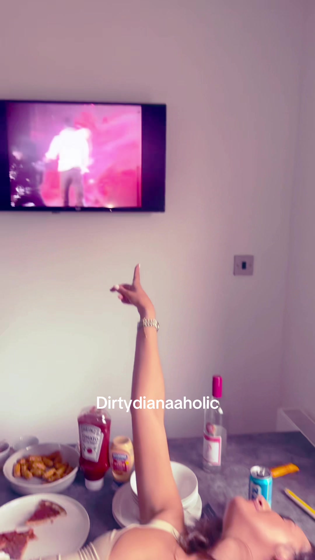 @jadeturnbull