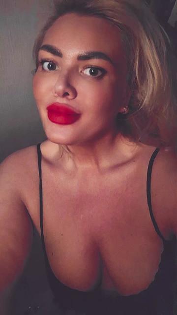 @🍒Cherry Lady🍒