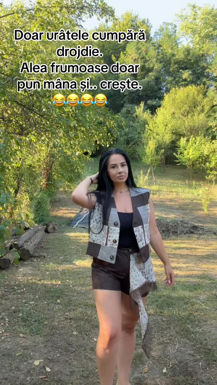 @Roxanaaa