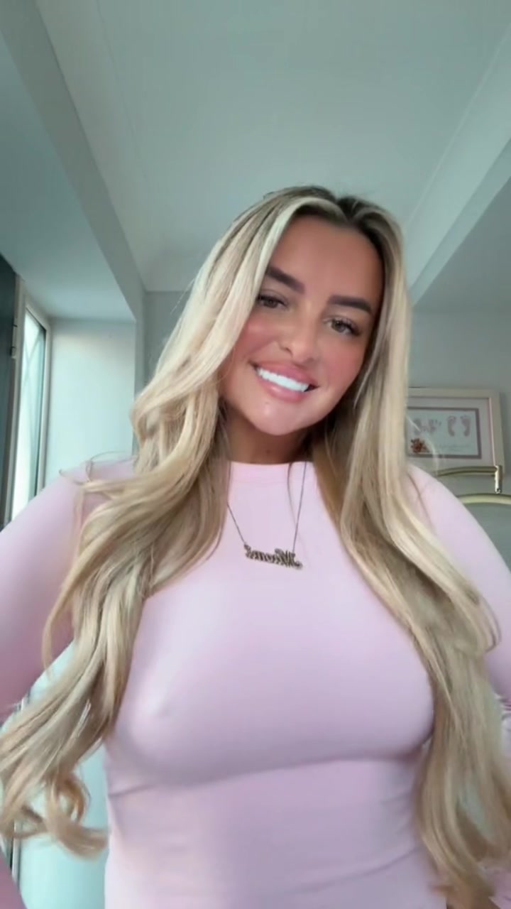 @naomikeegan_