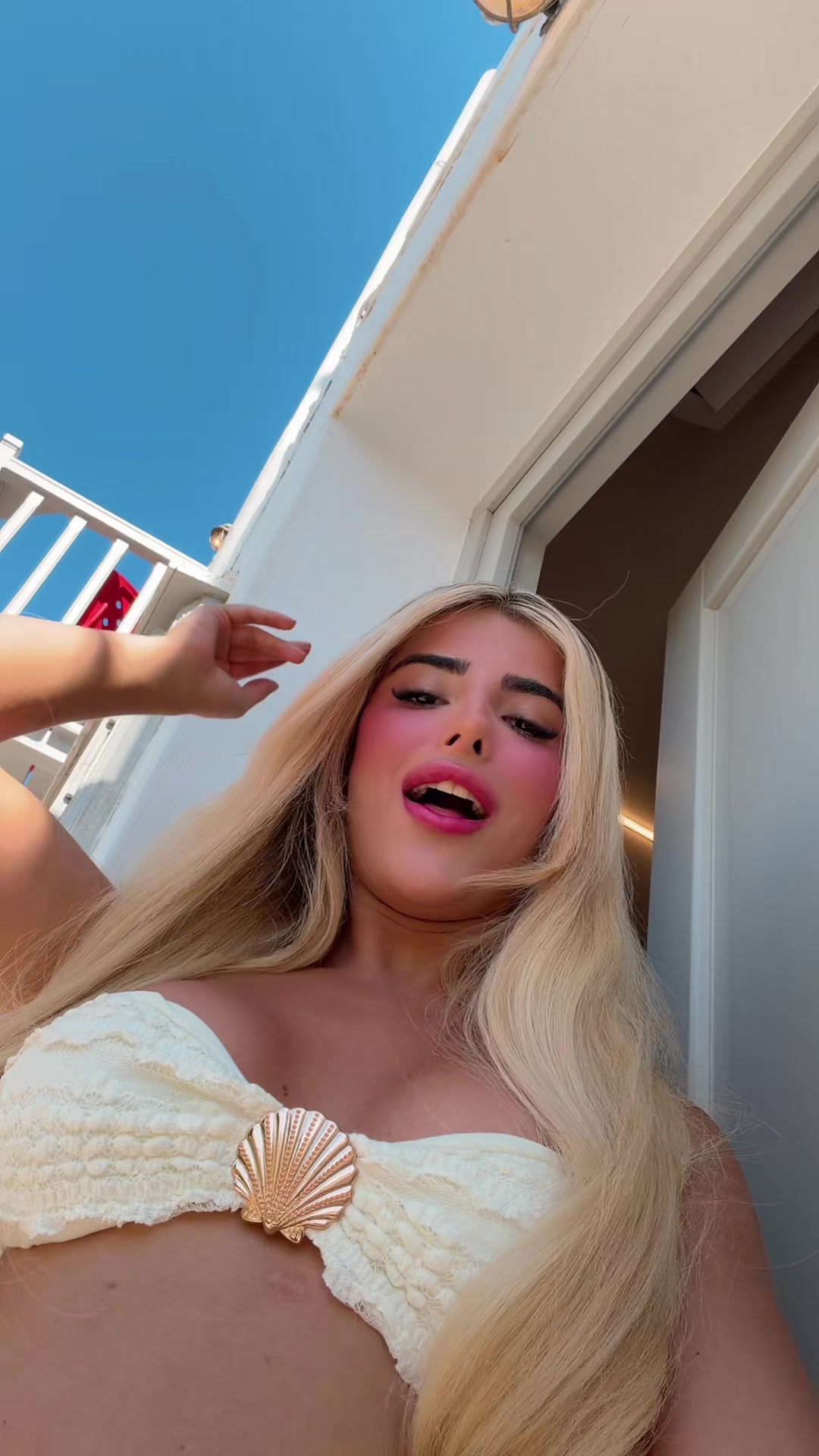 @Laysa