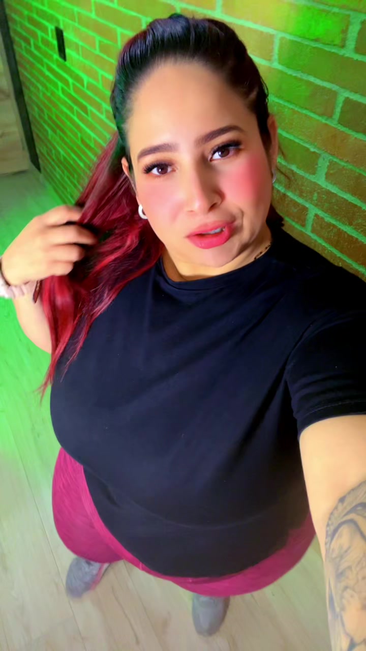 @lolapopvibes