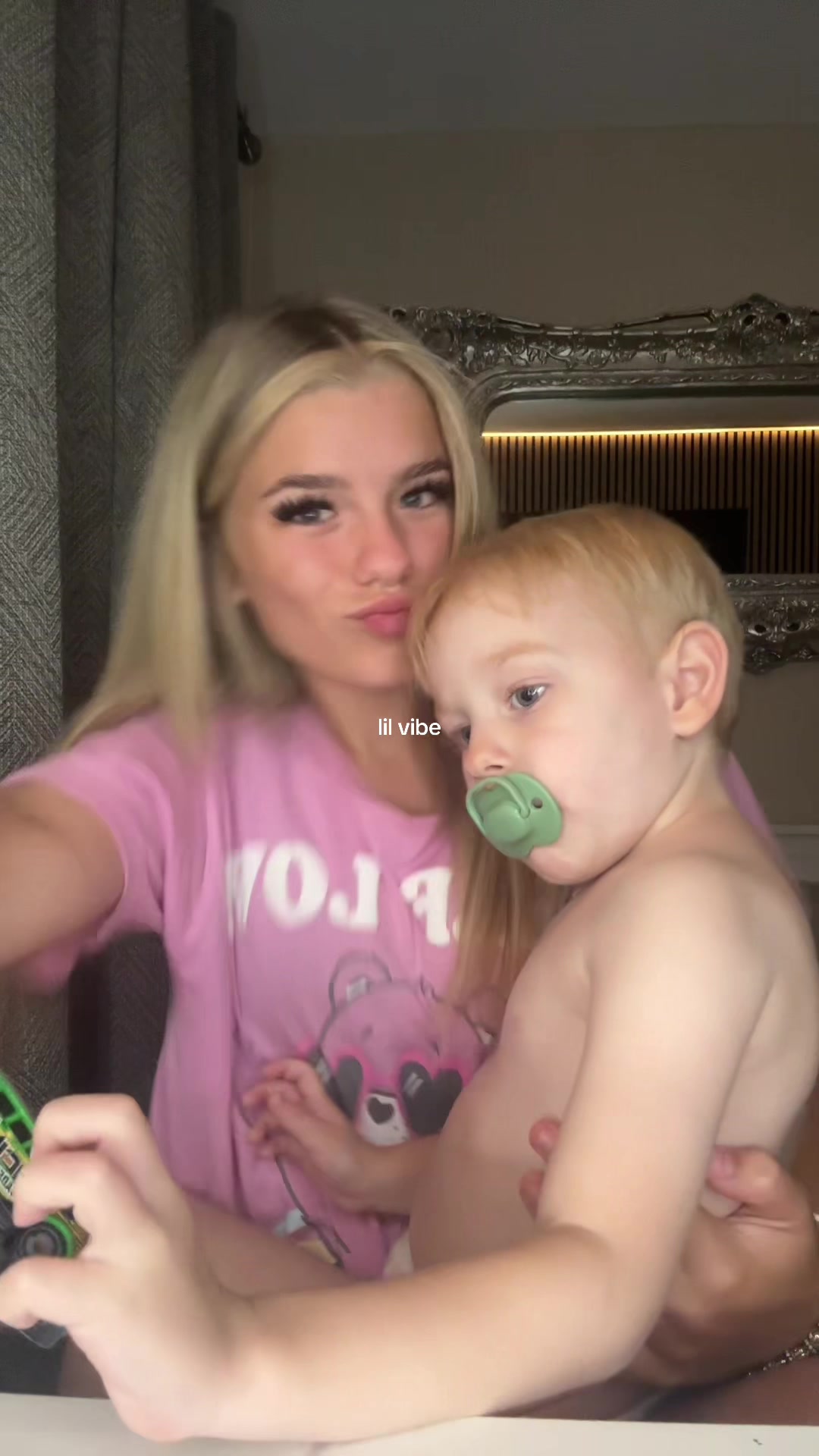 @serenandolivia