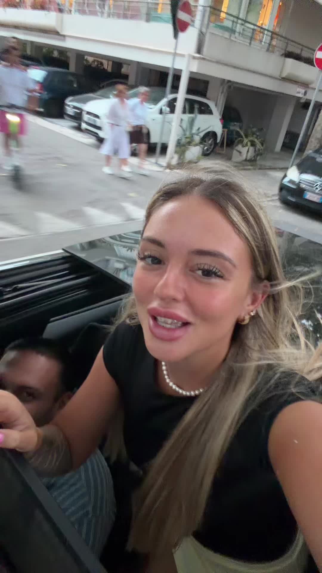 @BarbieAle 💛
