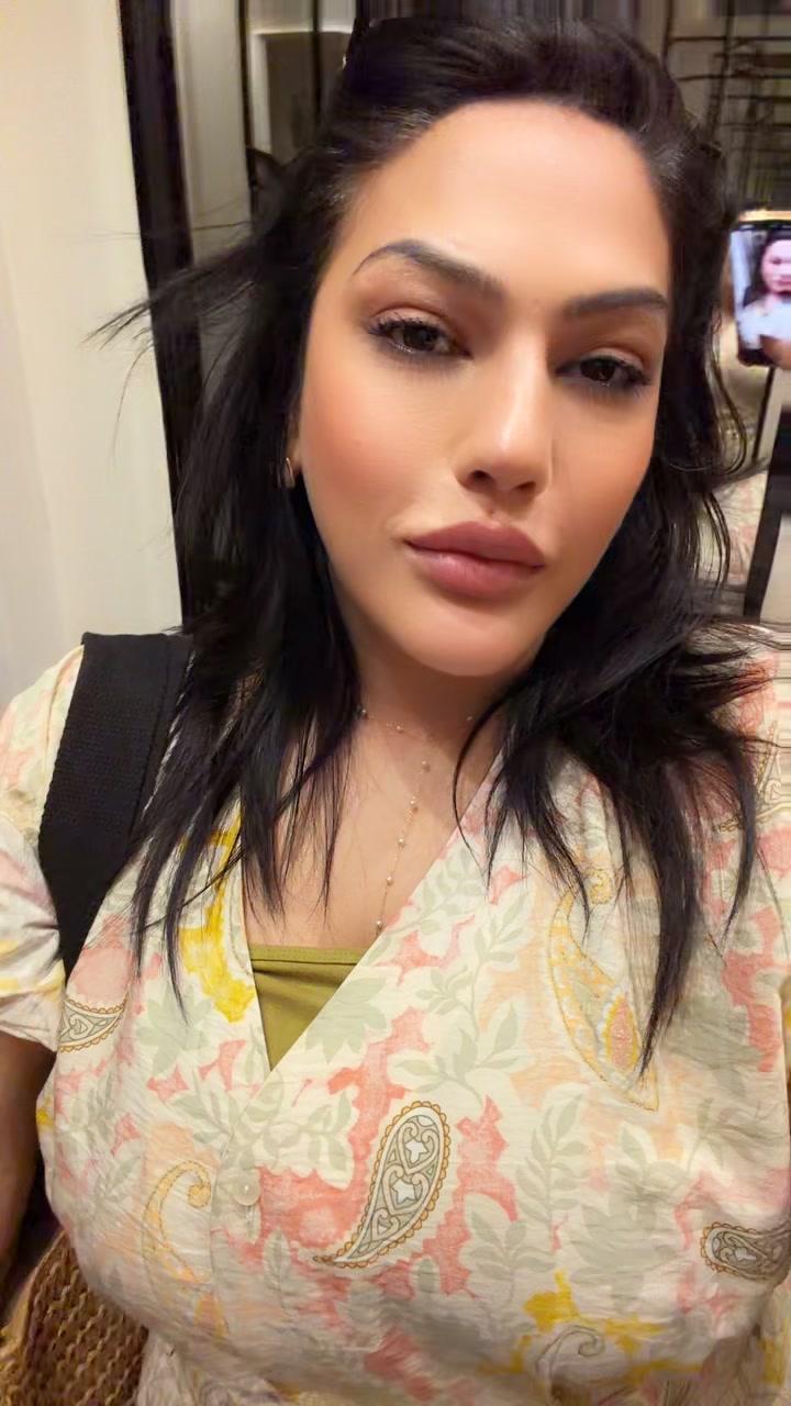@AnaKhanOfficial