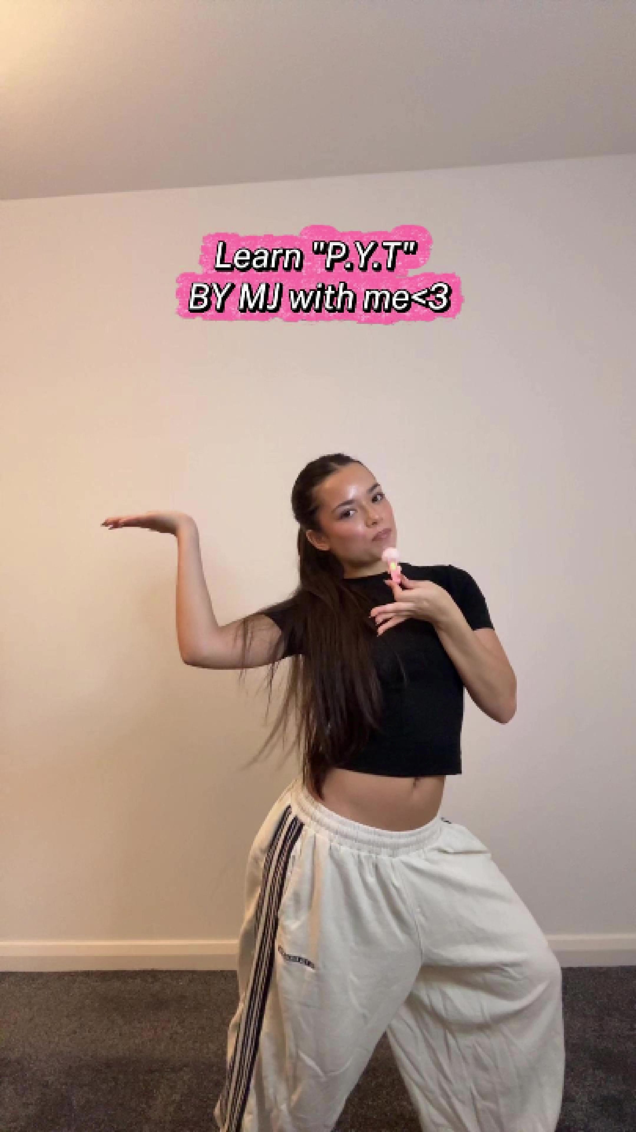 @Akita