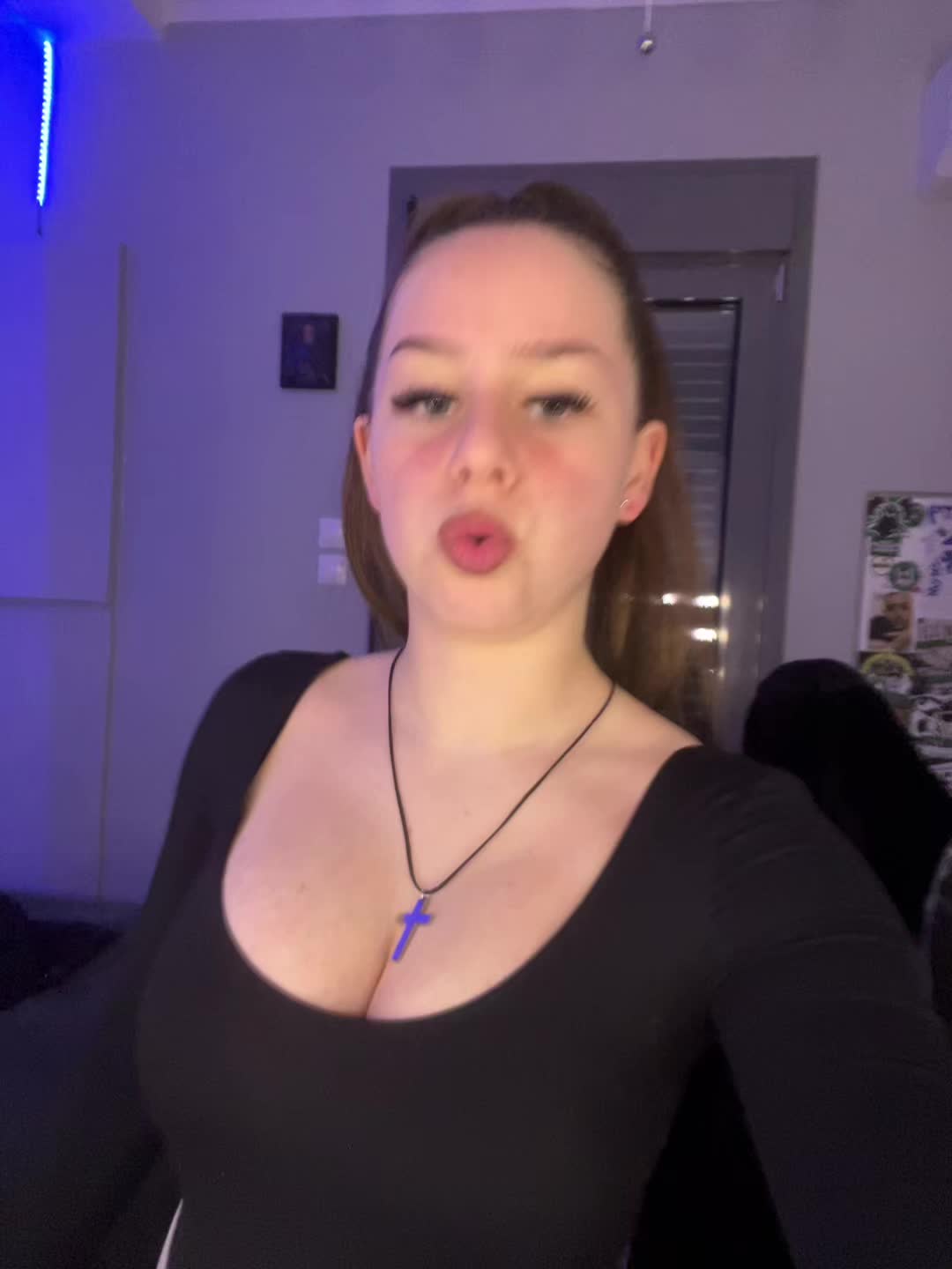@𝒱𝒶𝓁𝒾𝒶𝒶