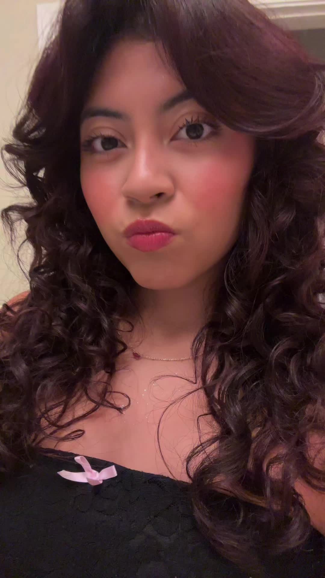 @Bella