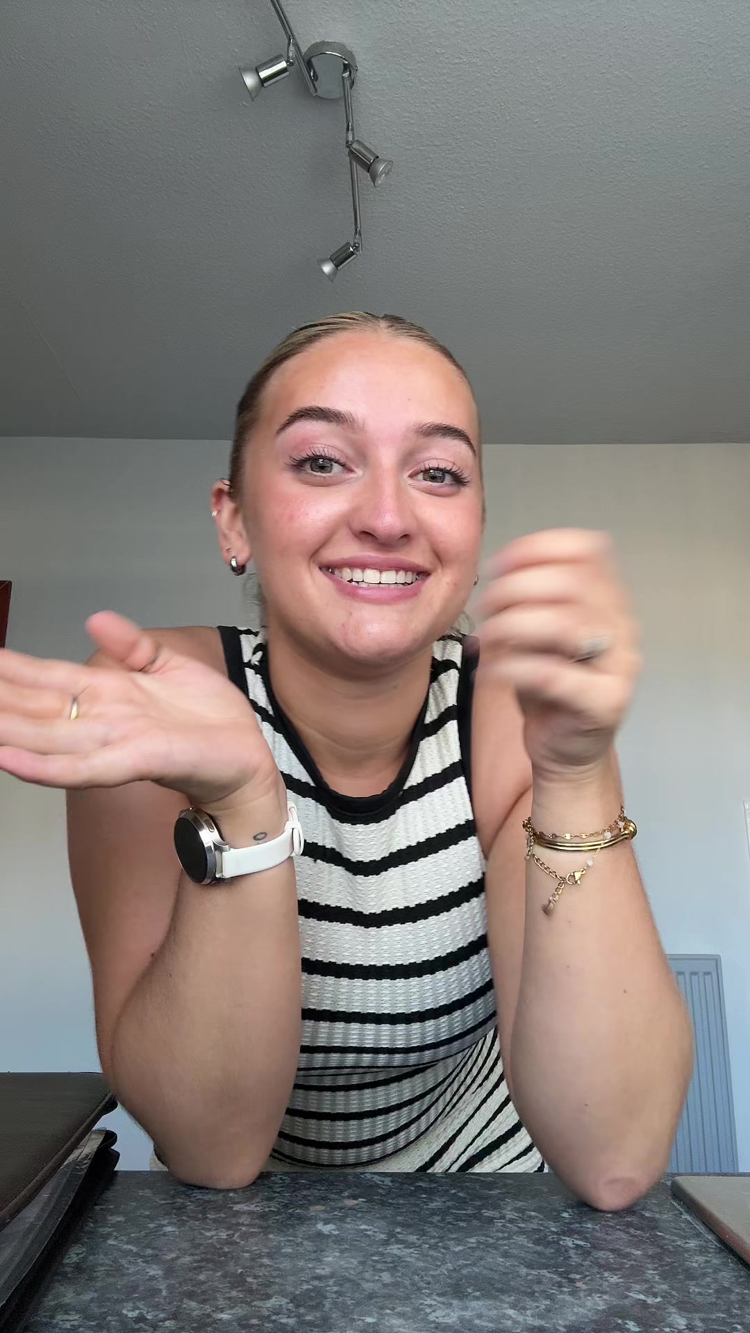 @erintheagent