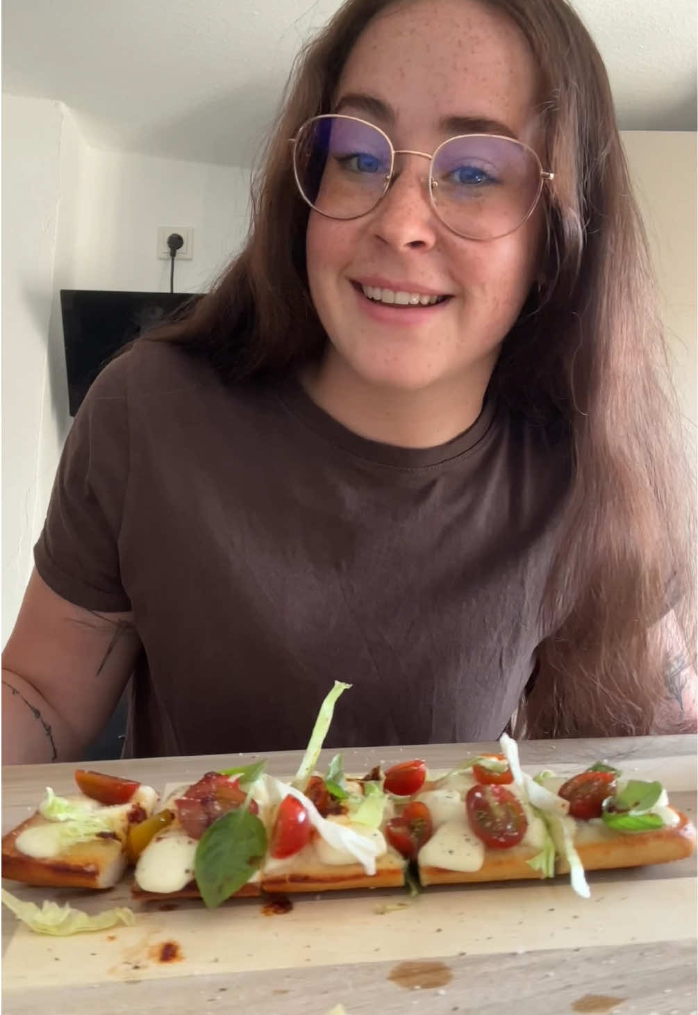 @𝐂𝐡𝐚𝐫𝐥𝐨𝐭𝐭𝐞 🥥🎀