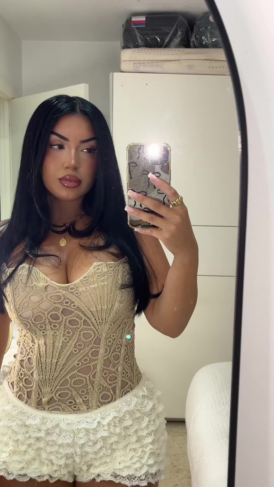 @sheilatrs