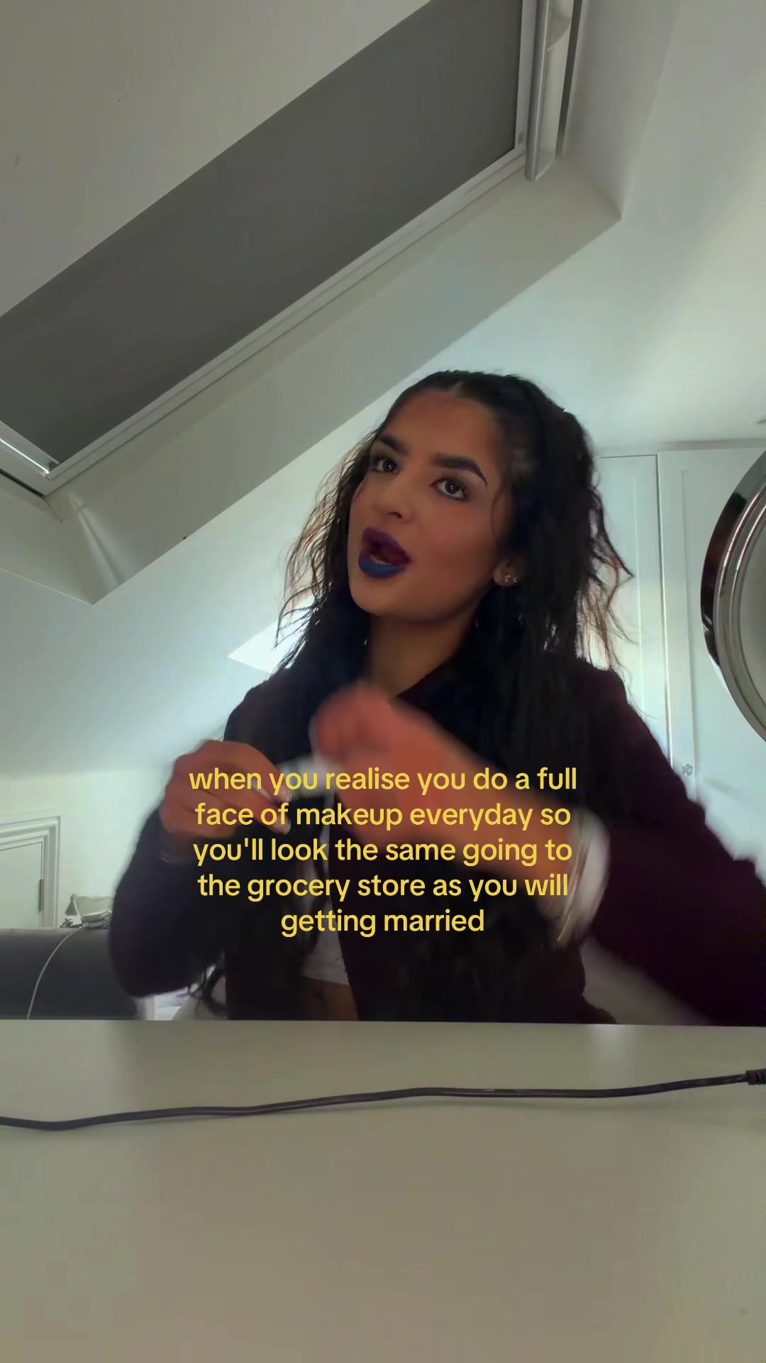 @hol🥀