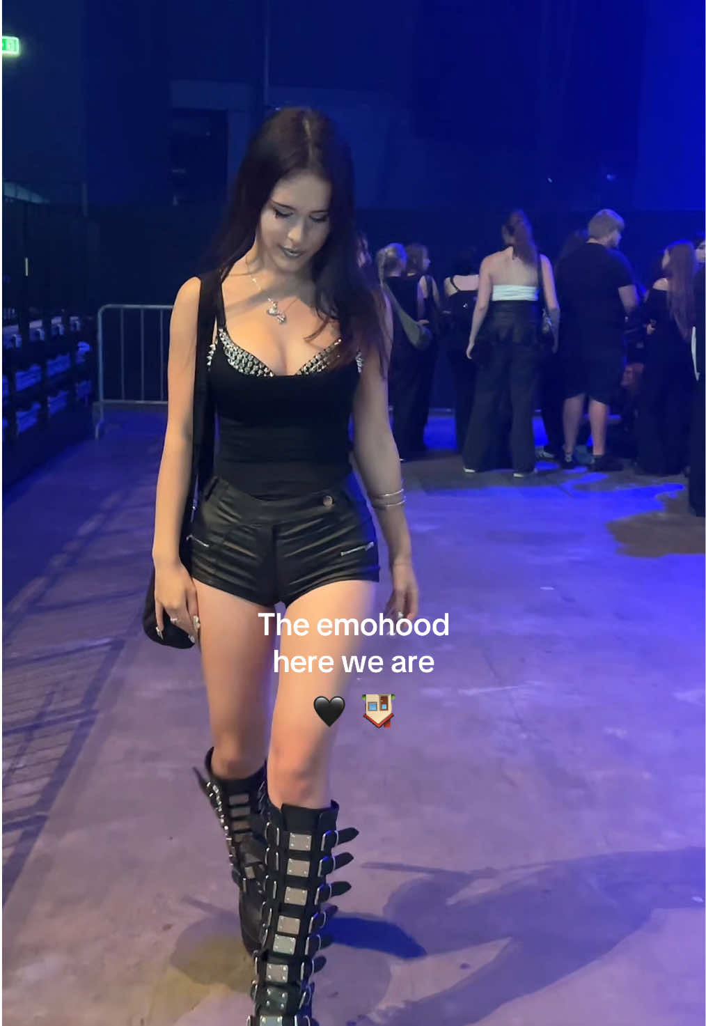 @JEENA โ