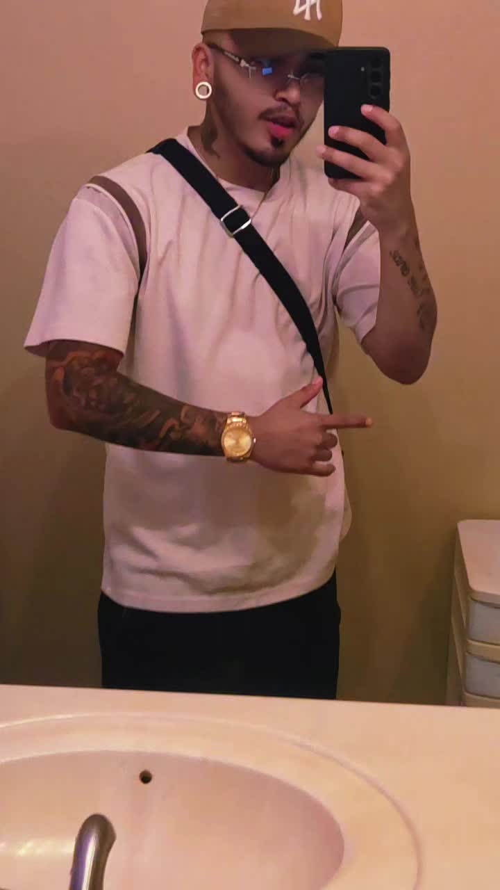 @🖤🤍Carlithos🤍🖤