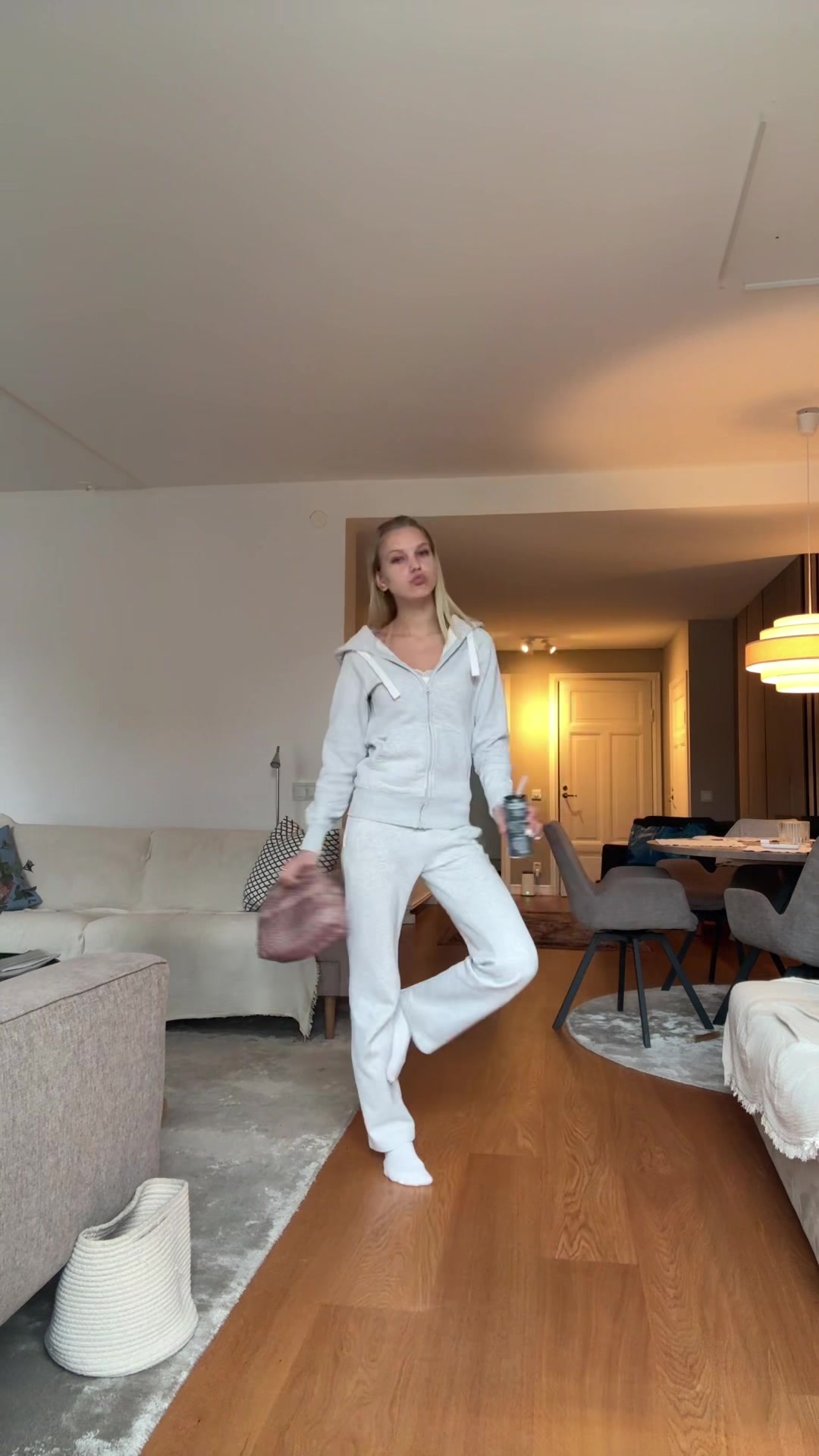 @Emmzi