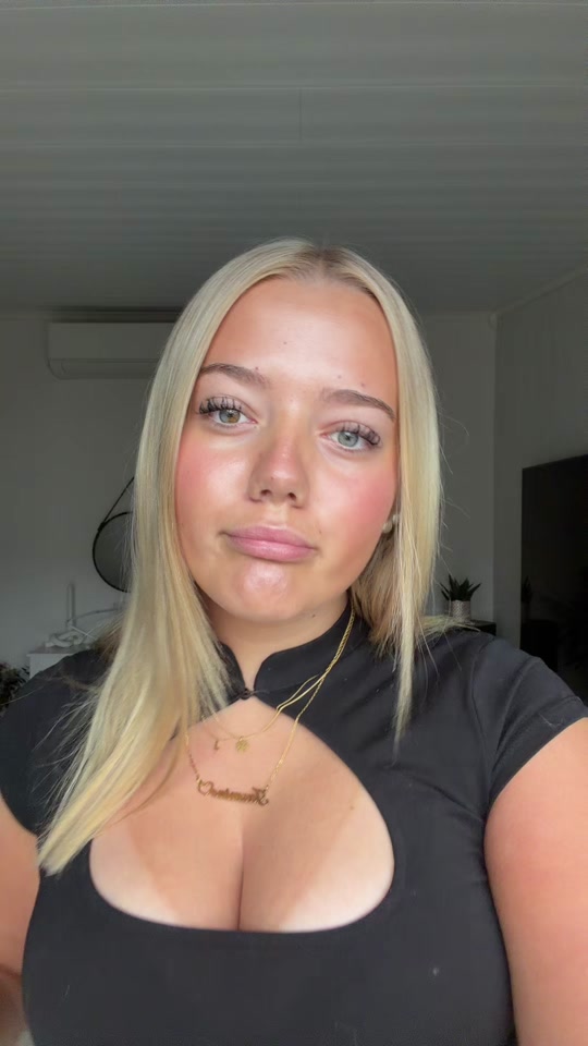 @&Auml;ngla❤️