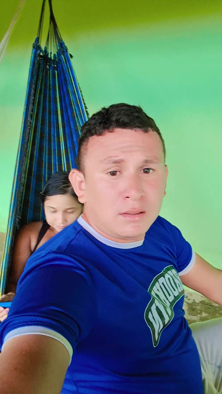 @Mine debochada oficial
