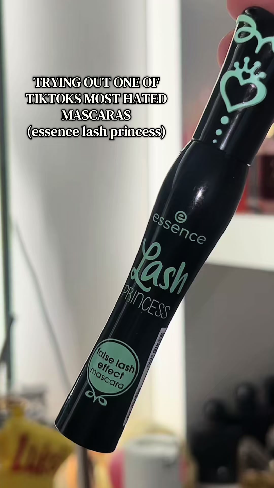 @hearts4mascara