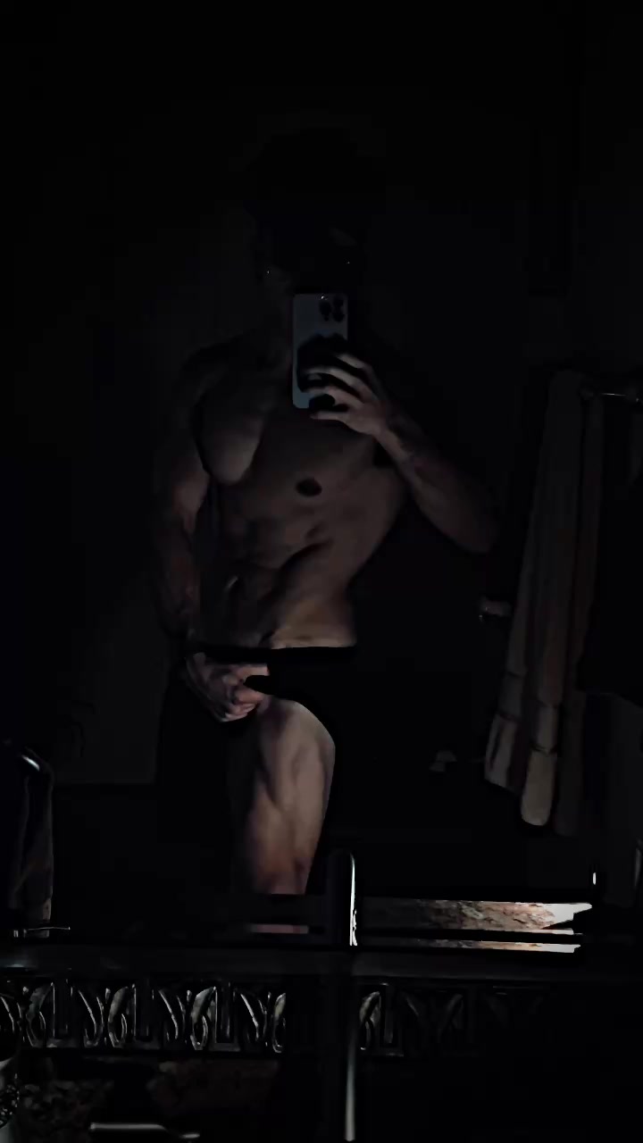 @AlexBlue_Fit