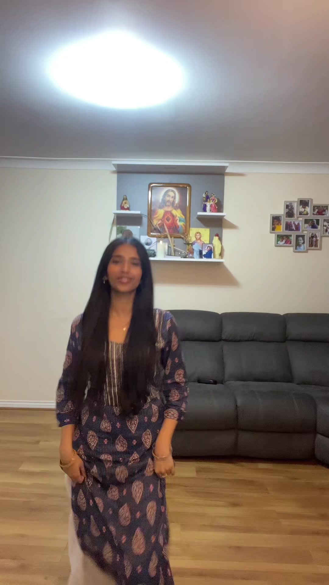 @Neha ❀