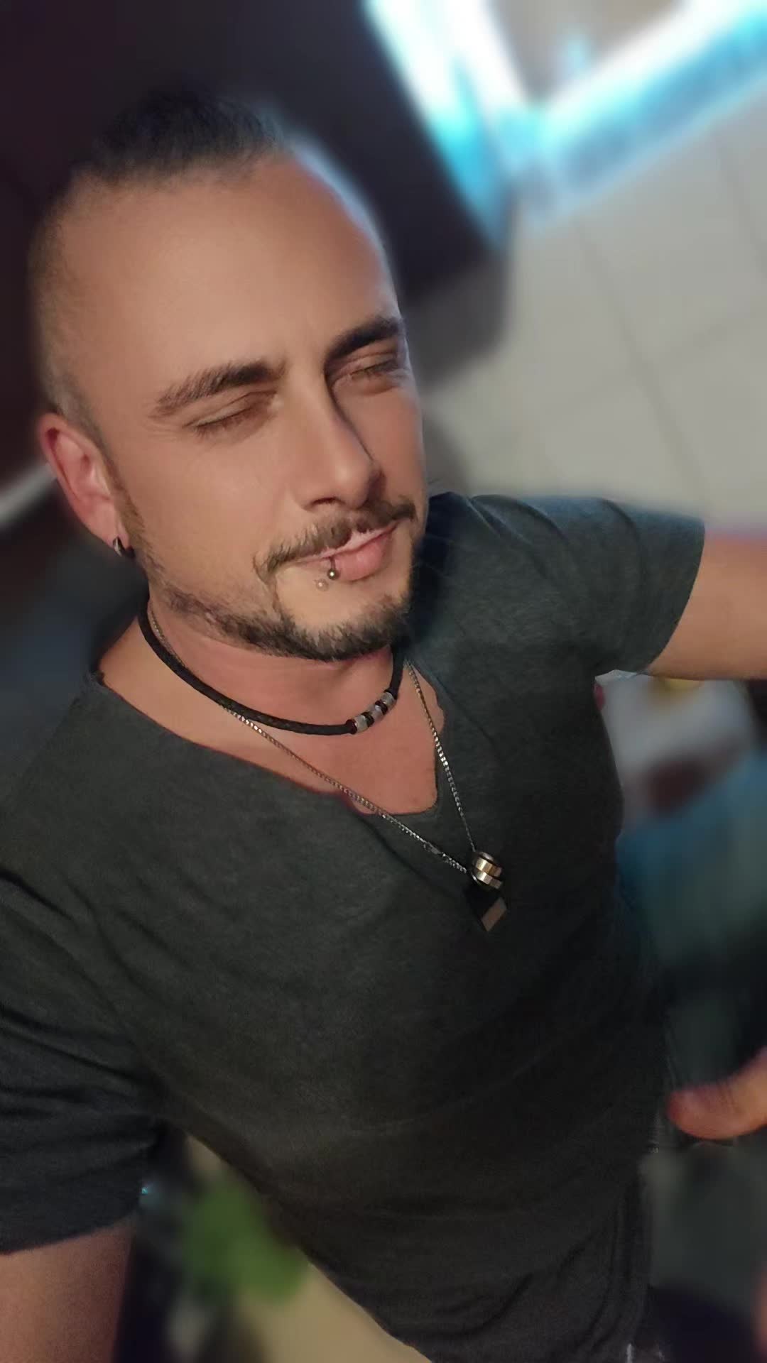 @Giovanni Kröncke