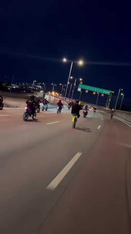 @2StrokeTomo