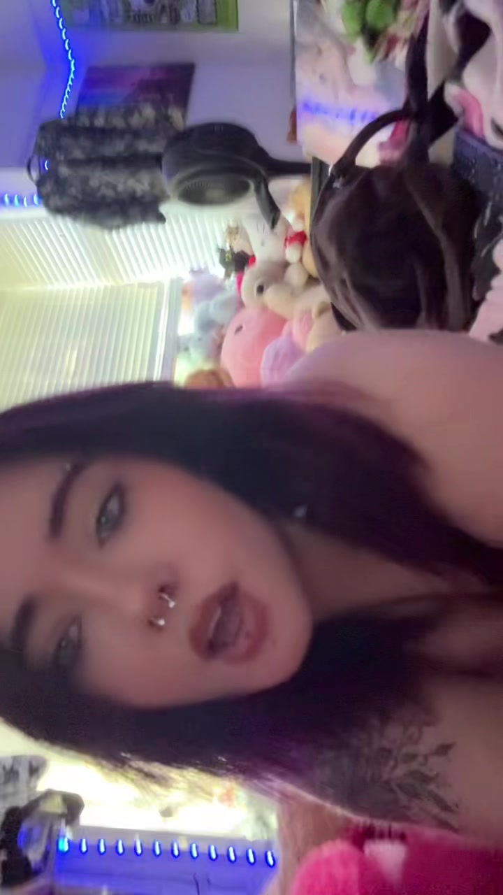 @️