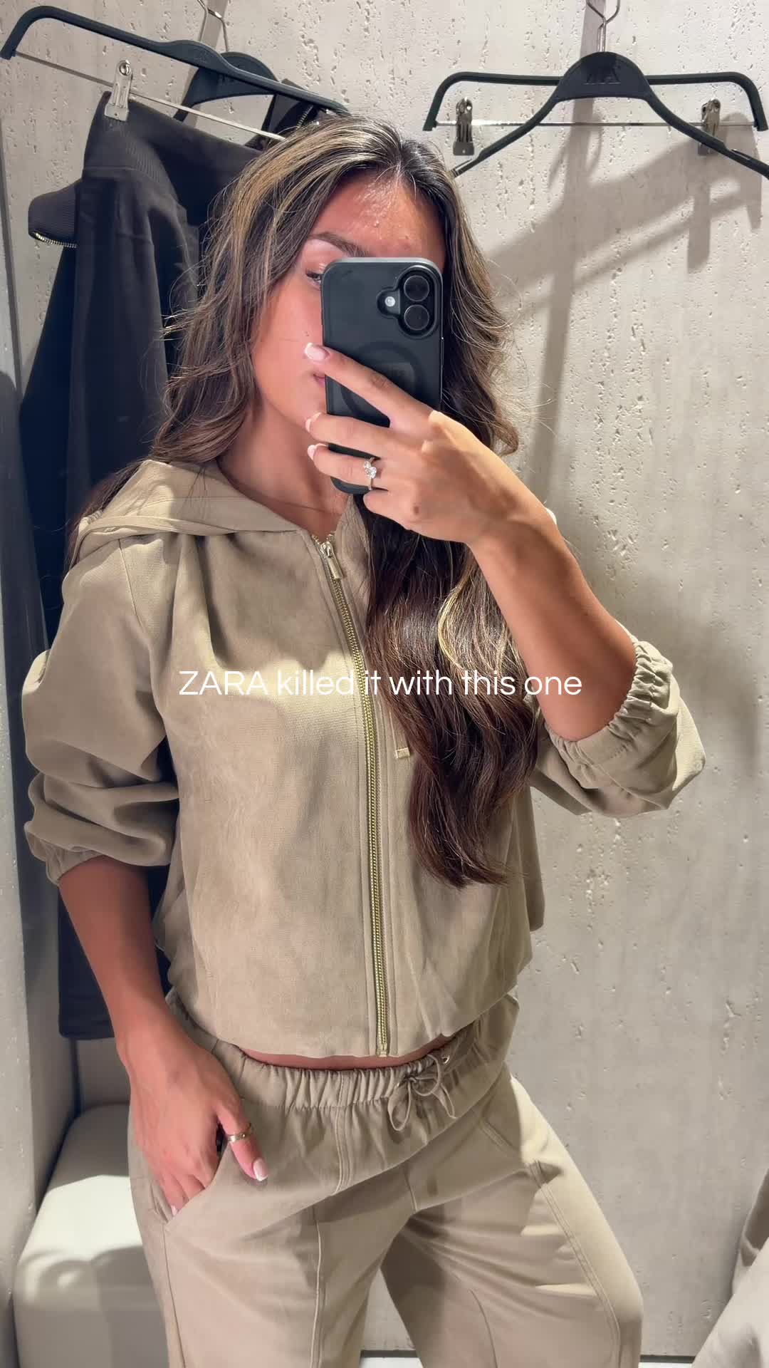 @ellishakarim_
