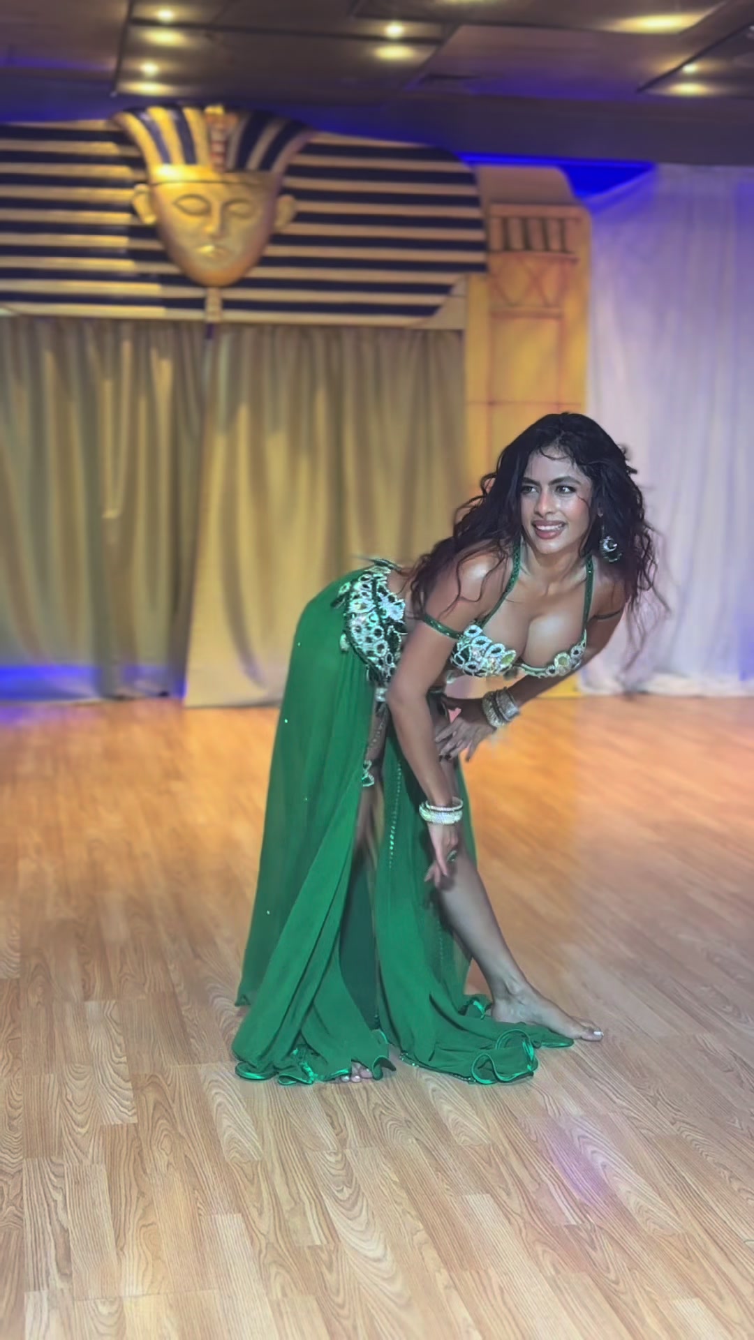@Vivi Torres Bellydancer