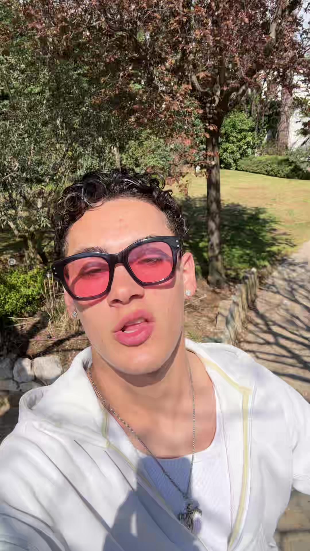 @JayJay
